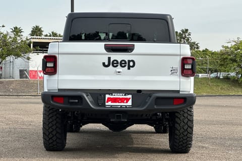 2026 Jeep Gladiator Willys