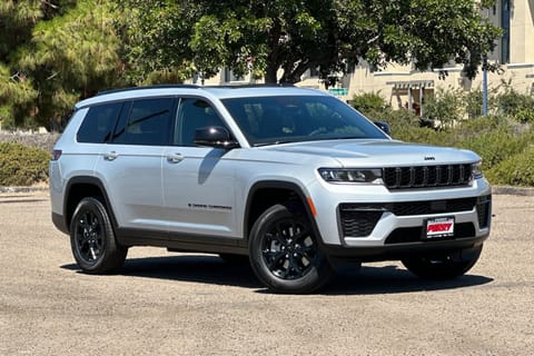 1 image of 2026 Jeep Grand Cherokee L Altitude