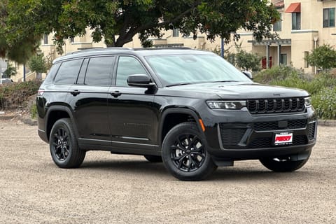 1 image of 2026 Jeep Grand Cherokee L Altitude