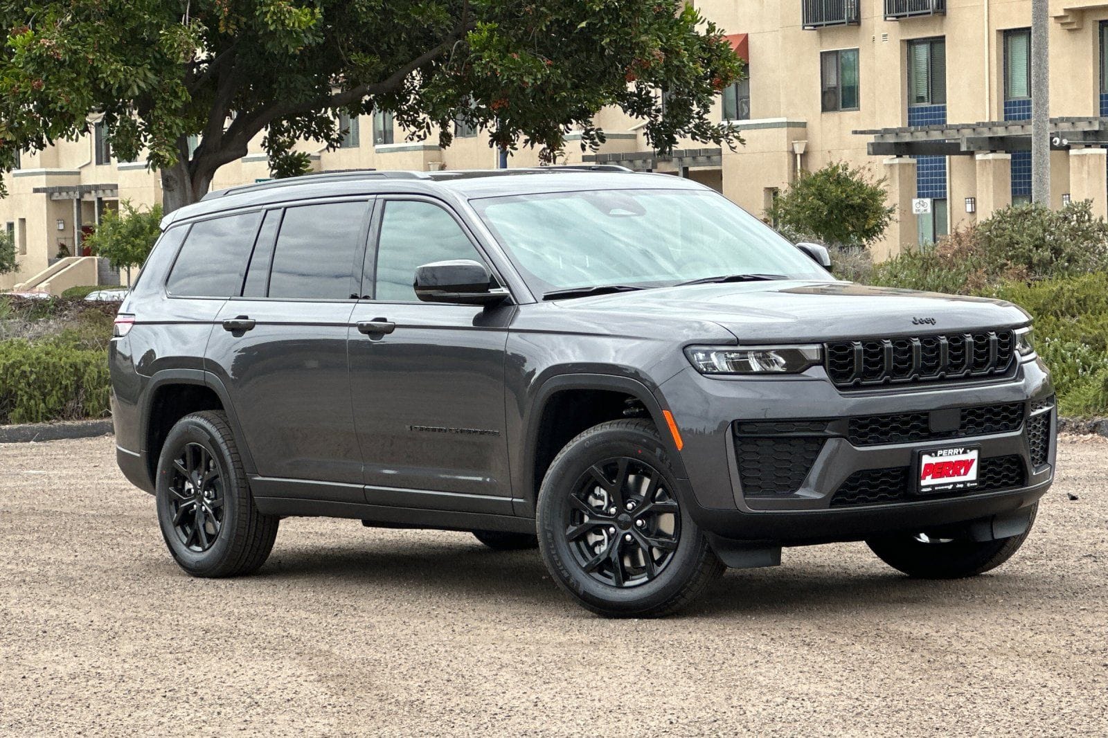 2026 Jeep Grand Cherokee L Laredo Altitude 4x4's photo