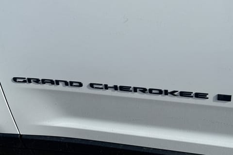 2026 Jeep Grand Cherokee Altitude
