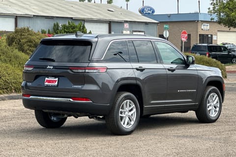 2026 Jeep Grand Cherokee Laredo X