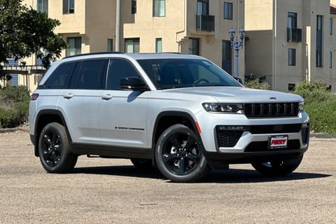 1 image of 2026 Jeep Grand Cherokee Limited