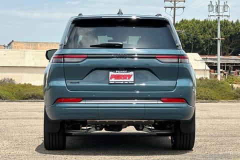 2026 Jeep Grand Cherokee Limited Reserve