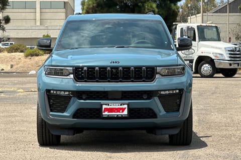 2026 Jeep Grand Cherokee Limited Reserve