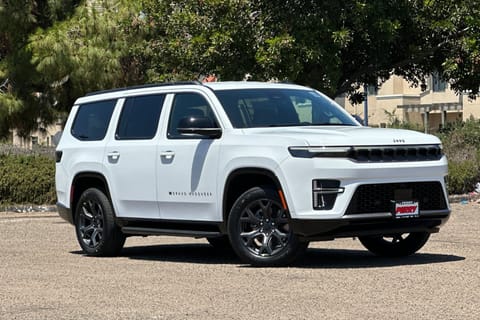 1 imagen de 2026 Jeep Grand Wagoneer Limited Altitude