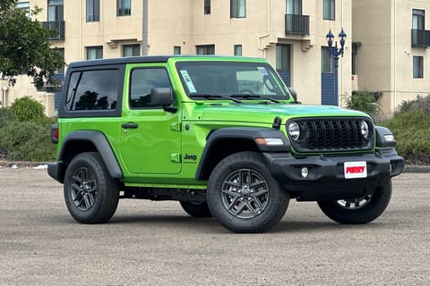 1 imagen de 2026 Jeep Wrangler Sport