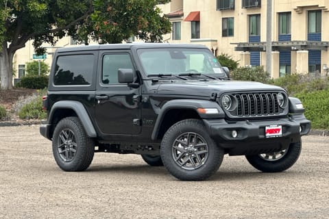 1 imagen de 2026 Jeep Wrangler Sport S