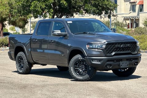 1 imagen de 2026 Ram 1500 Rebel