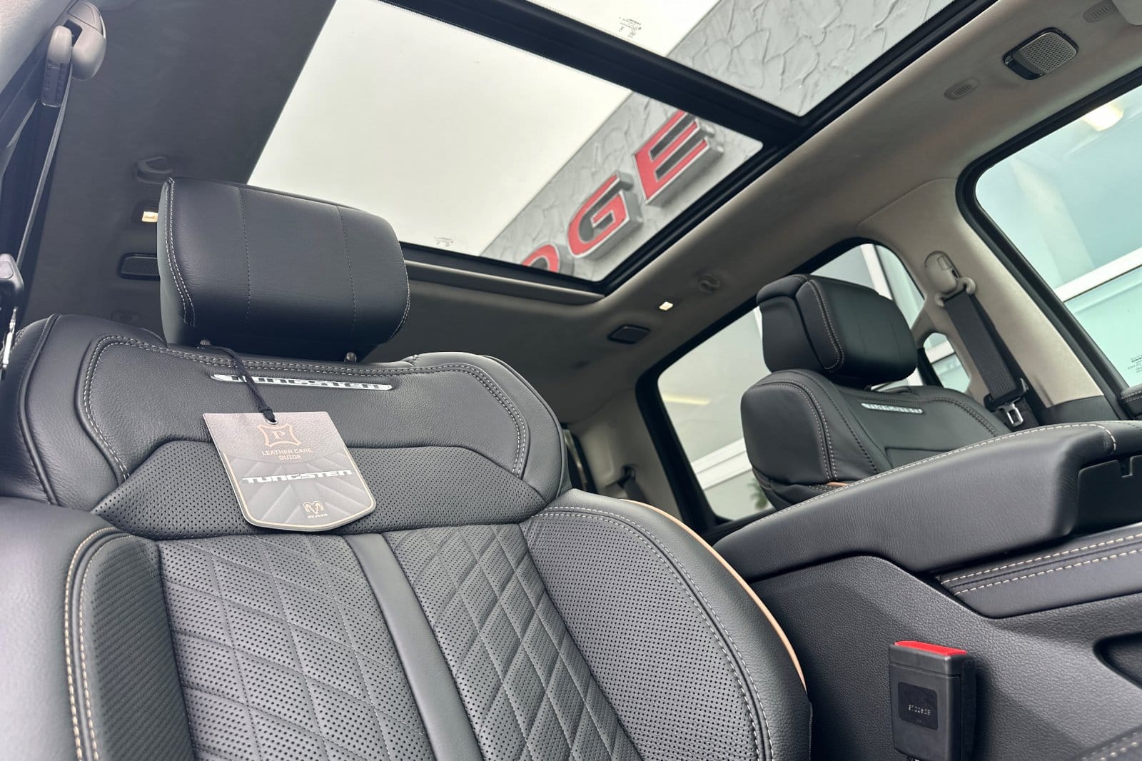 2026 RAM 1500 Tungsten - Photo 11