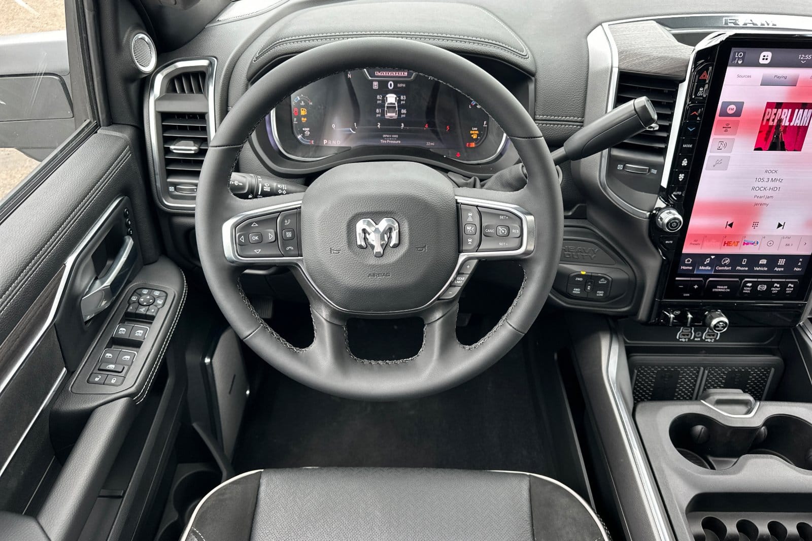 2026 RAM 2500 Laramie - Photo 9