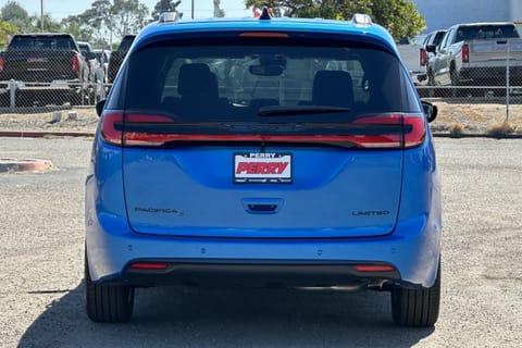 2027 Chrysler Pacifica Limited