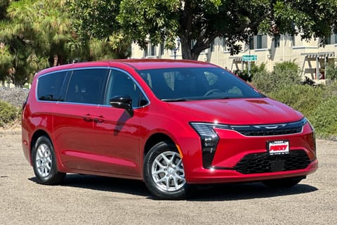1 image of 2027 Chrysler Pacifica Select