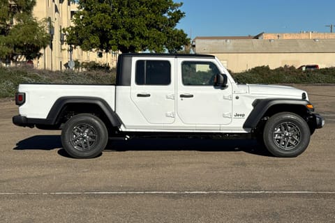 2026 Jeep Gladiator Sport S