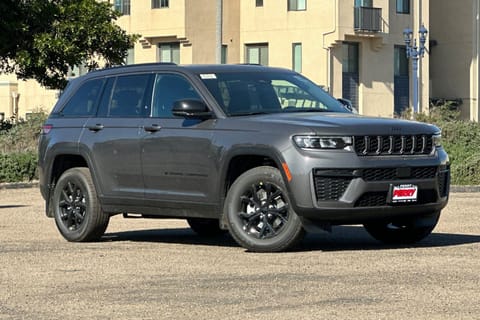 1 image of 2026 Jeep Grand Cherokee Laredo Altitude
