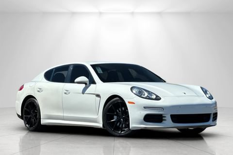 1 imagen de 2014 Porsche Panamera 4