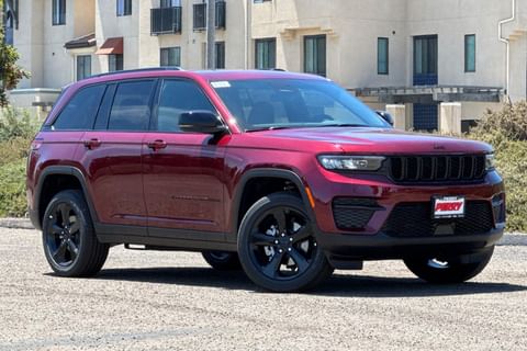 1 image of 2025 Jeep Grand Cherokee Altitude X