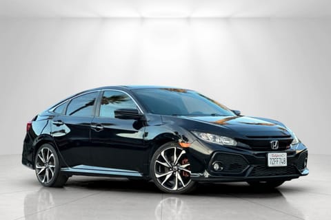 1 image of 2017 Honda Civic Sedan Si
