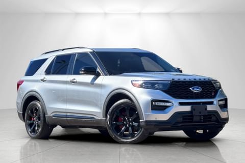 1 imagen de 2023 Ford Explorer ST