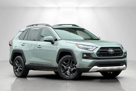 imagen de 2023 Toyota RAV4 Adventure