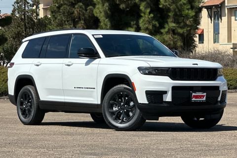 1 image of 2025 Jeep Grand Cherokee L Altitude X