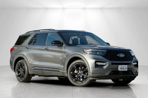 1 image of 2023 Ford Explorer ST-Line