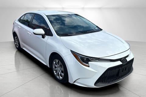 1 image of 2021 Toyota Corolla LE