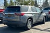 2 thumbnail image of  2019 Chevrolet Traverse LT Cloth