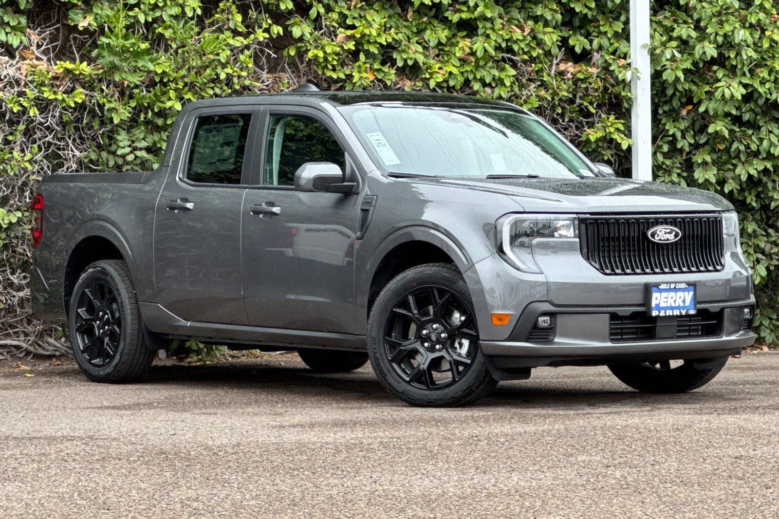 2025 Ford Maverick Lobo Standard's photo