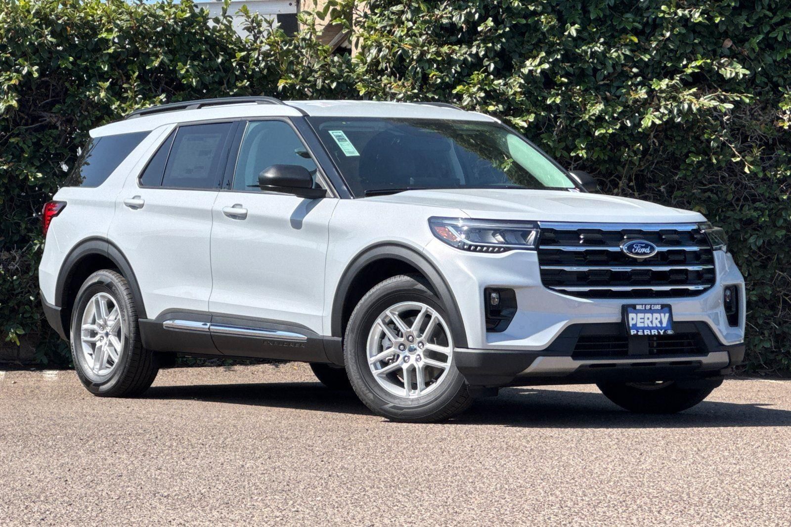 2025 Ford Explorer Active's photo