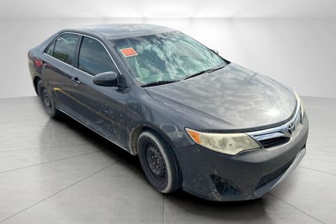 1 image of 2012 Toyota Camry LE