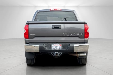2016 Toyota Tundra Truck SR5