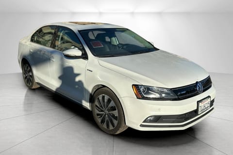 1 image of 2016 Volkswagen Jetta Hybrid SEL Premium