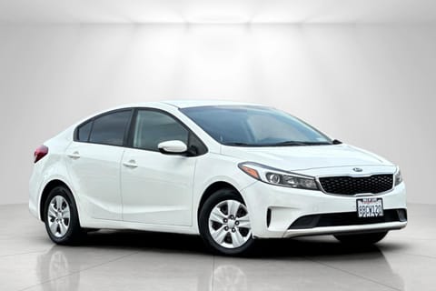 1 image of 2017 Kia Forte LX