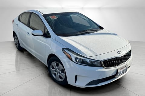 1 image of 2017 Kia Forte LX