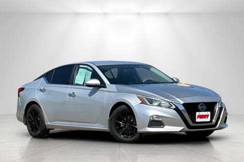 1 imagen de 2019 Nissan Altima 2.5 S