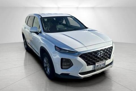 1 image of 2020 Hyundai Santa Fe SE