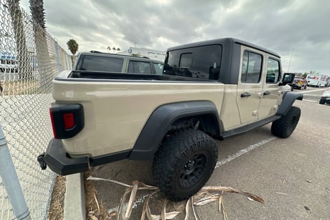2020 Jeep Gladiator Sport