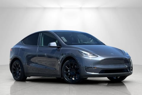 1 image of 2021 Tesla Model Y Long Range