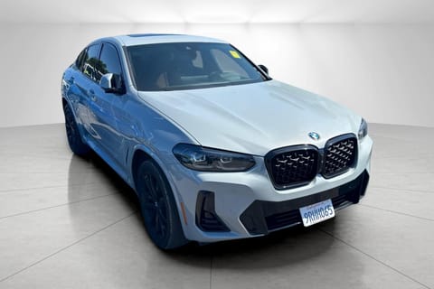 1 image of 2022 BMW X4 xDrive30i