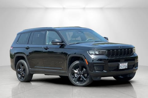 1 imagen de 2023 Jeep Grand Cherokee L Altitude