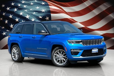 1 image of 2023 Jeep Grand Cherokee Summit