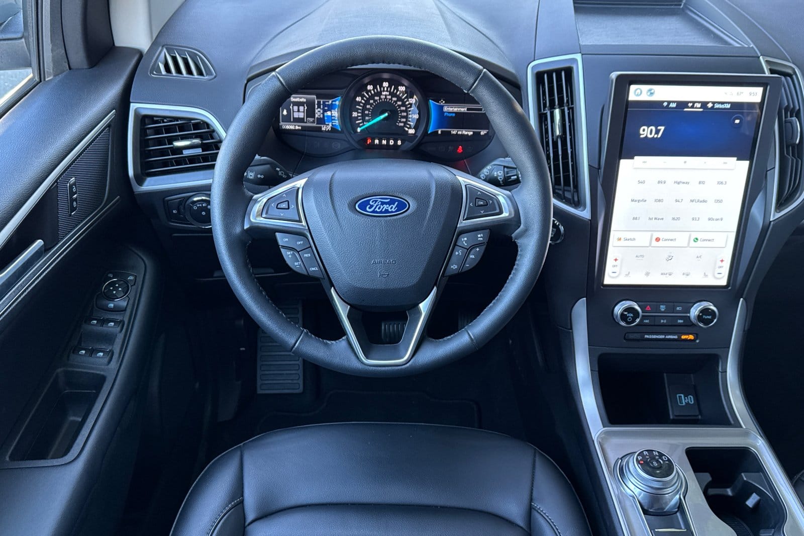 2024 Ford Edge SEL - Photo 10