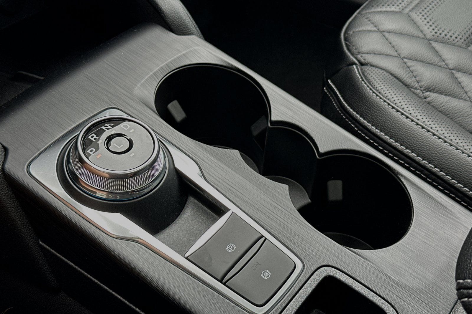 2024 Ford Escape PHEV - Photo 18