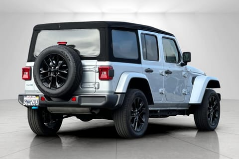 2024 Jeep Wrangler Sahara 4xe