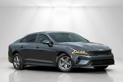 1 imagen de 2024 Kia K5 LXS