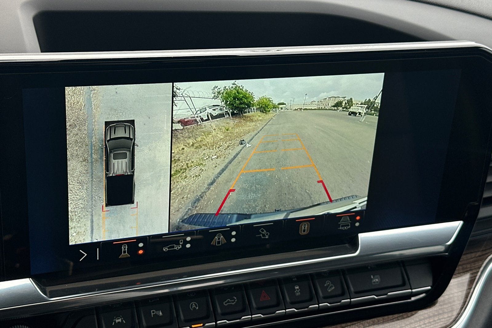 2025 Chevrolet Silverado 1500 LT Trail Boss - Photo 22
