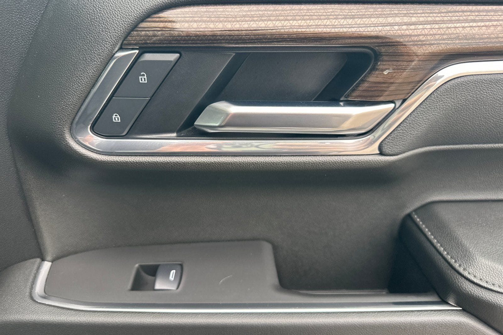 2025 Chevrolet Silverado 1500 LT Trail Boss - Photo 18
