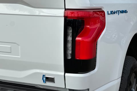 2025 Ford F-150 Lightning Flash