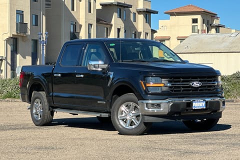 1 imagen de 2025 Ford F-150 XLT